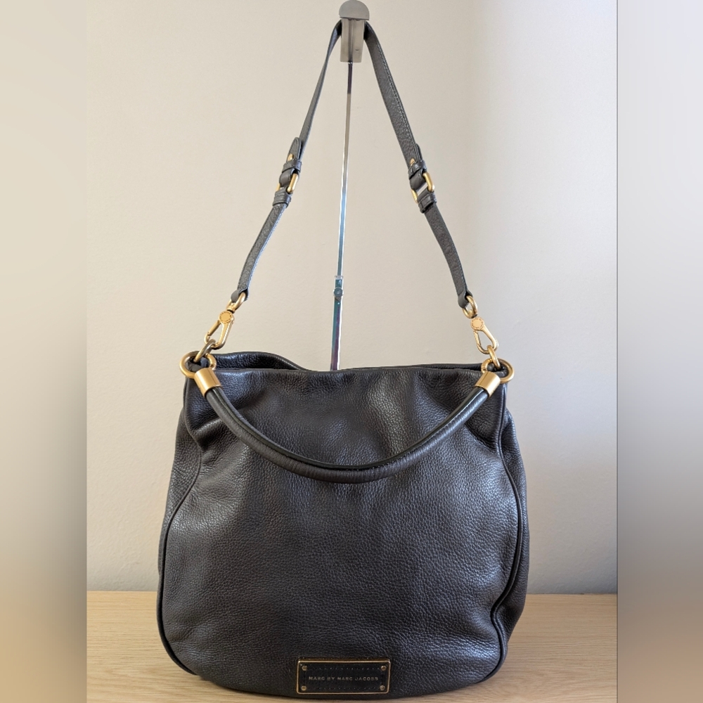 Marc by Marc Jacobs 2009 Pebbled Cow Leather Hobo hand/shoulder Bag,  EUC